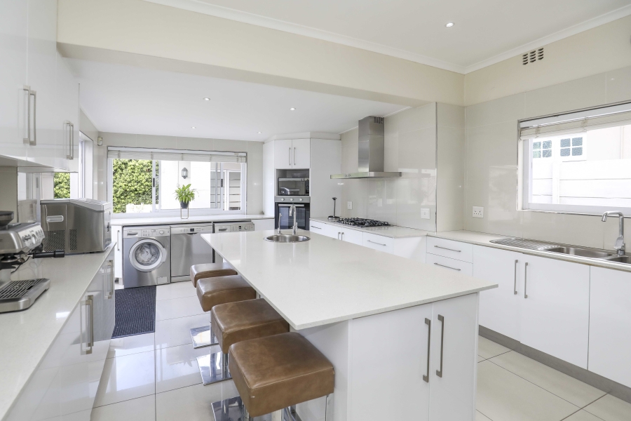 3 Bedroom Property for Sale in Claremont Western Cape